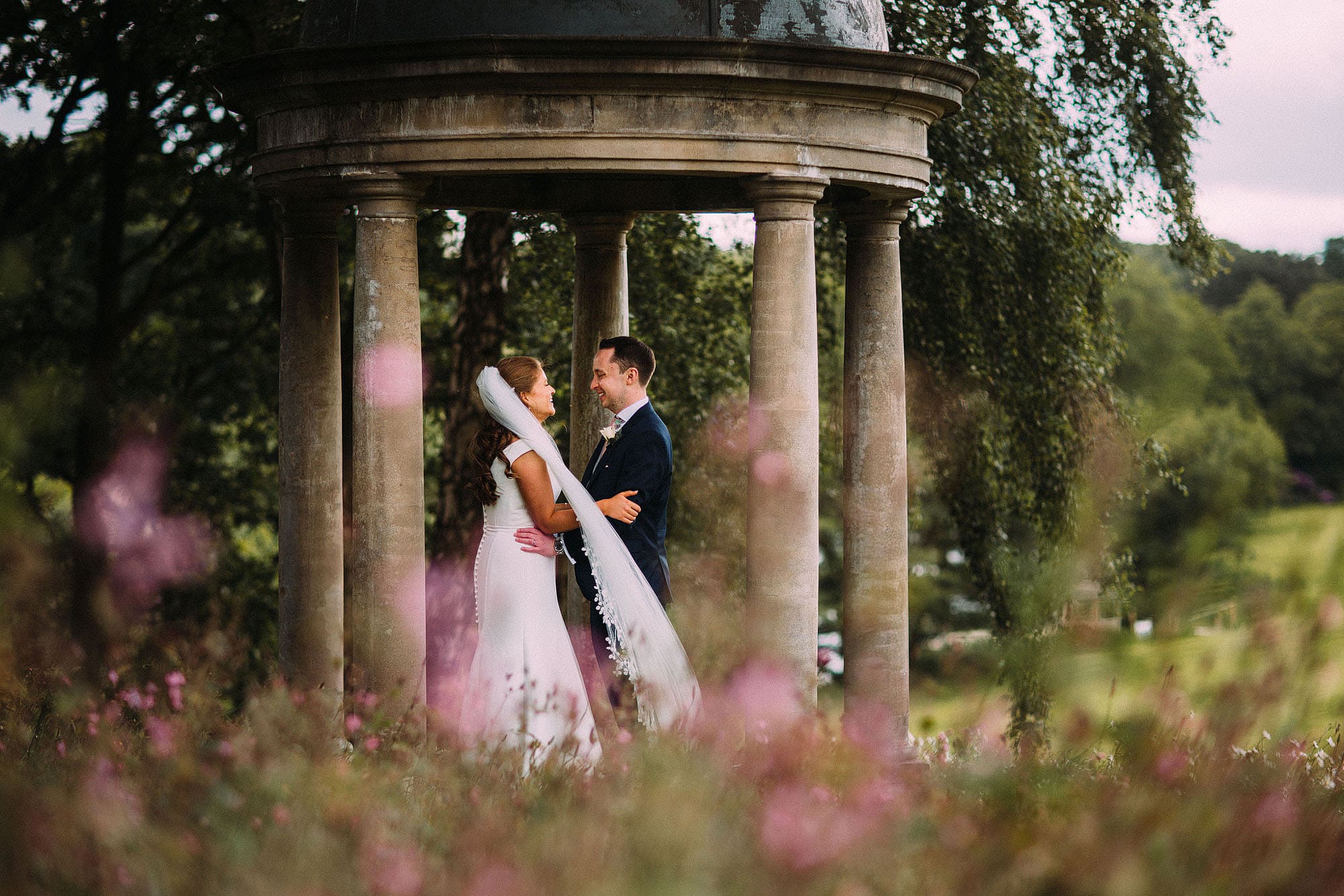 Wedding portraits in the gardens of Delamere Manor